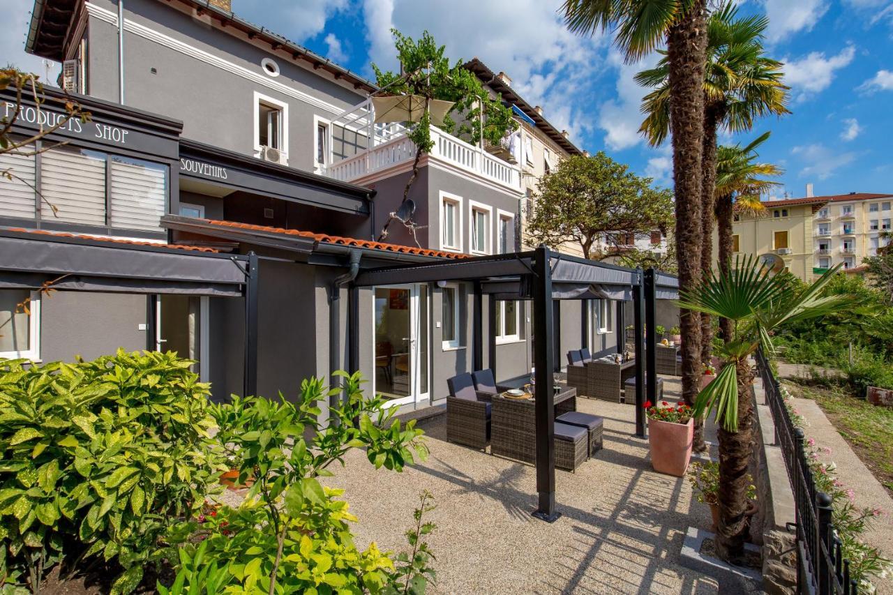 Villa Clara Lovran Exteriér fotografie
