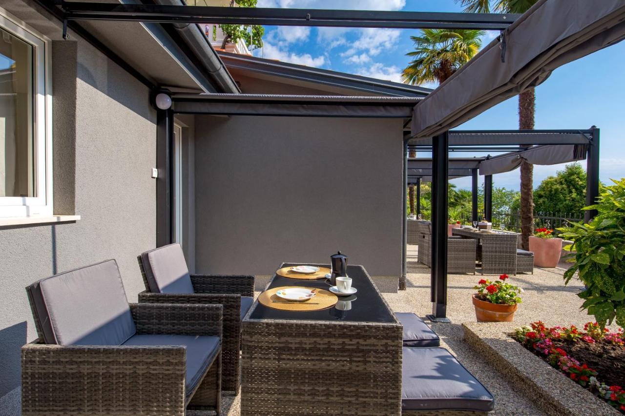 Villa Clara Lovran Exteriér fotografie
